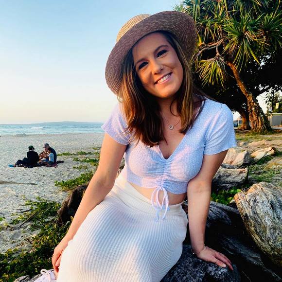 Profile Picture of Tabitha Wilkinson (@tabby2604) on Poshmark