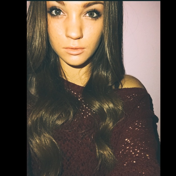 Profile Picture of Maria Driver (@maria_please) on Poshmark