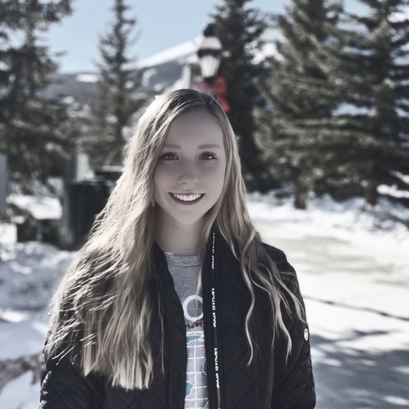 Profile Picture of Brooke Peden (@bpeden10) on Poshmark