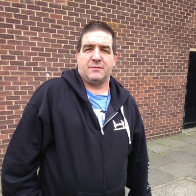 Profile Picture of Dino (@DinoDinowalker) on Twitter