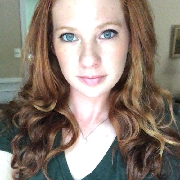 Profile Picture of Kimberly Betsill (@kimmybetsill) on Poshmark