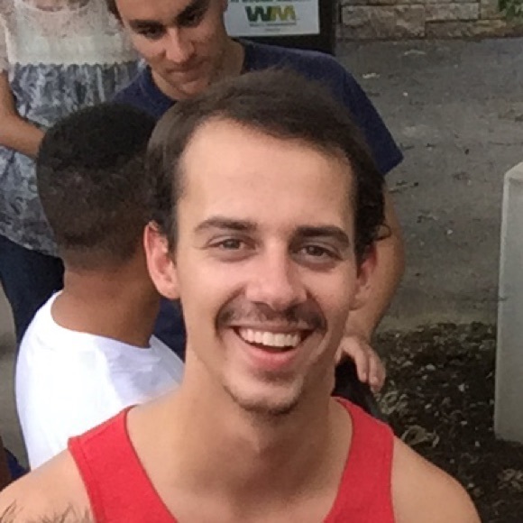 Profile Picture of Steve Treloar (@stevt16) on Poshmark