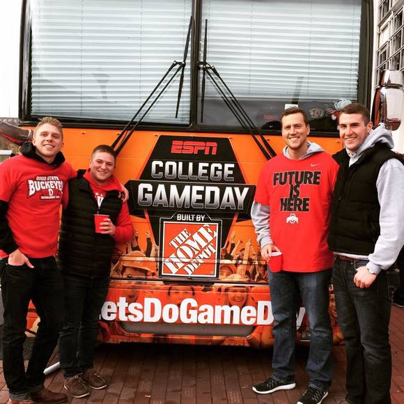 Profile Picture of Beau Swinford (@cam363) on Poshmark