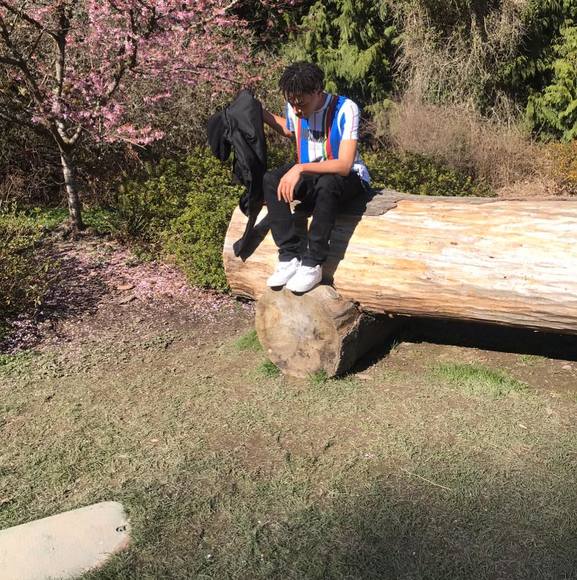 Profile Picture of Everett Stephen (@youngstephen) on Poshmark