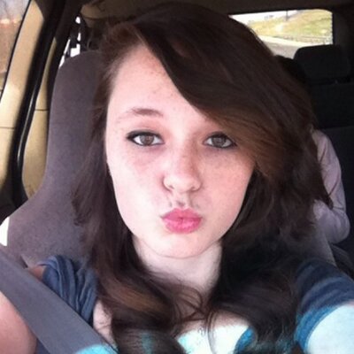 Profile Picture of Rachel Bremer Lewis (@dancinsunray97) on Twitter