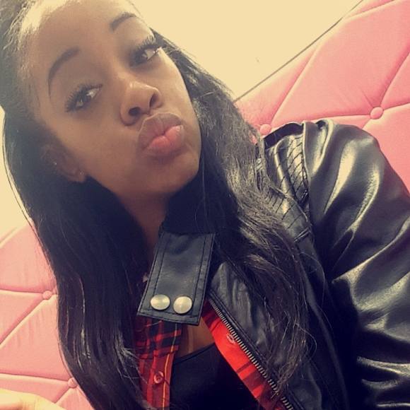 Profile Picture of Andreka Densey (@perfectlyrude) on Poshmark