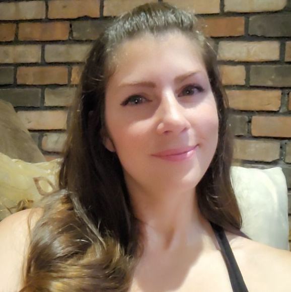 Profile Picture of Jezz Ricotta (@jlubi86) on Poshmark