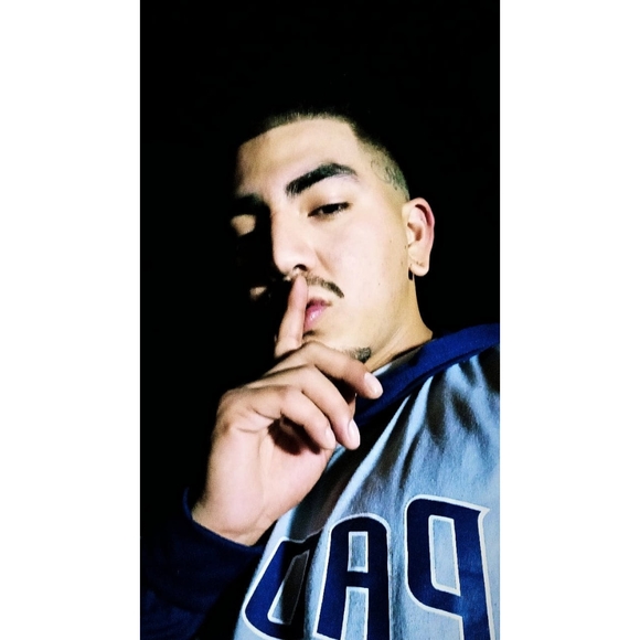 Profile Picture of Albert Aviles (@albertaviles590) on Poshmark