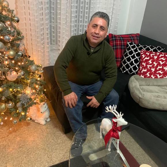 Profile Picture of Luis Vivar (@luisvivar123) on Poshmark