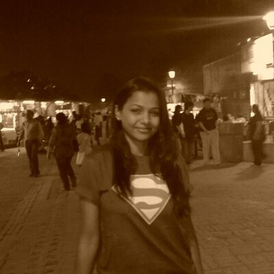Profile Picture of Shirley Fernandes (@shirley0908) on Twitter