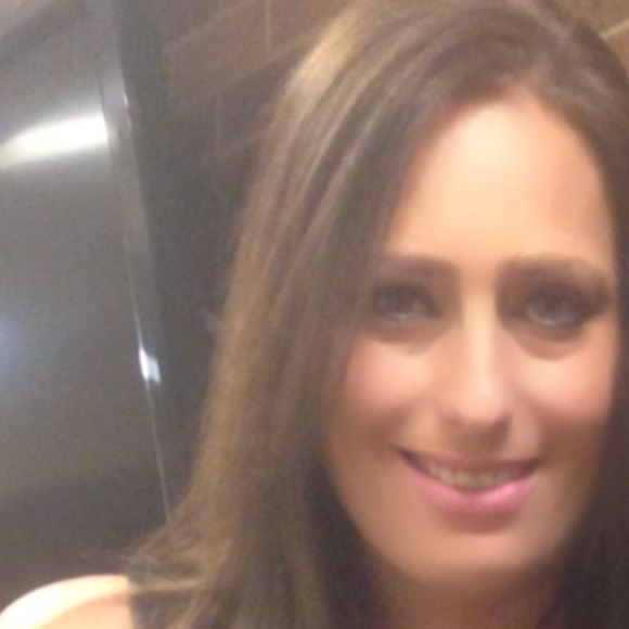 Profile Picture of Faten Jayyusi (@faten1970) on Poshmark