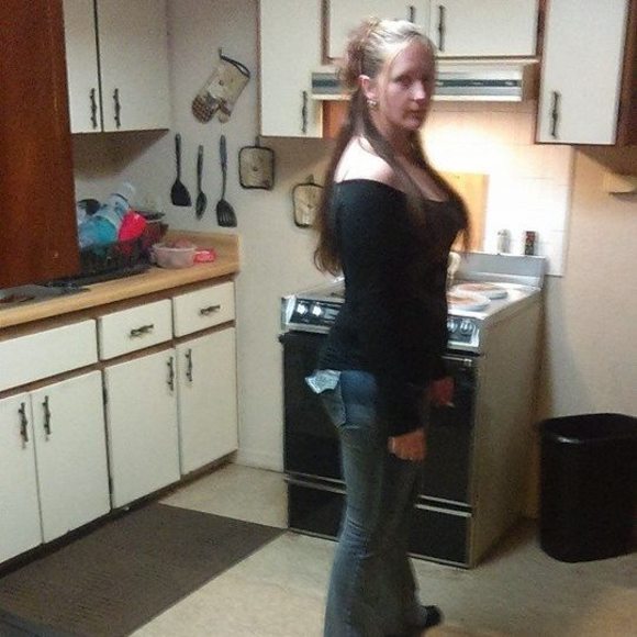 Profile Picture of Keenan n sarah Golly (@keenan29) on Poshmark