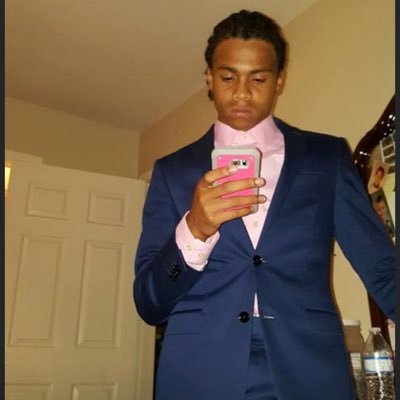 Profile Picture of Michael Earls (@michael57553084) on Twitter