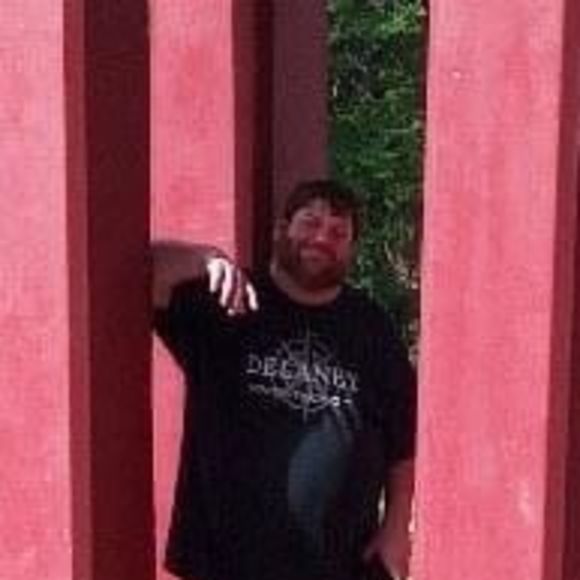 Profile Picture of Aaron Payne (@heezyopeezy) on Poshmark