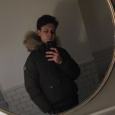 Profile Picture of Darren Birchall (@darrenxbl17) on Twitter