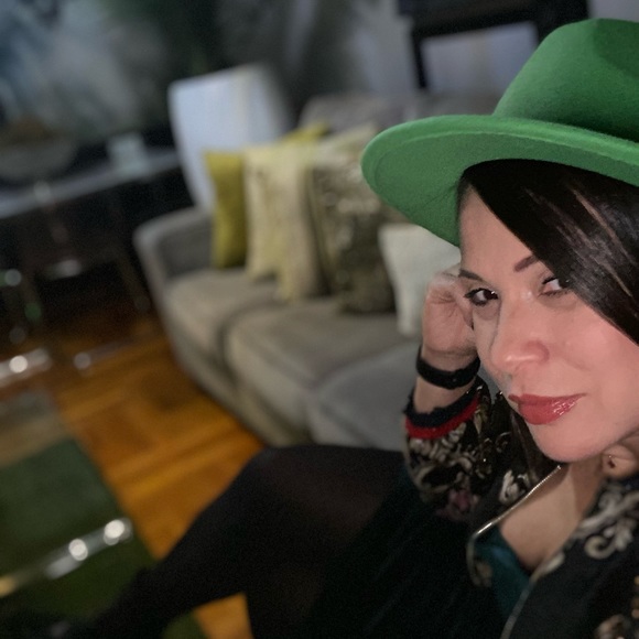 Profile Picture of Clara Erman (@claraerman) on Poshmark