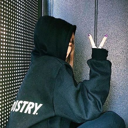 Profile Picture of Jessika.Ebert (@leannzkhu2k) on Tiktok