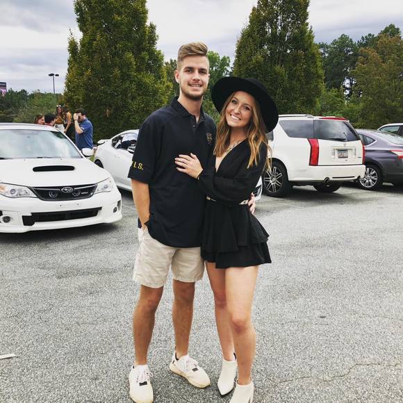 Profile Picture of Kaleb Gravett (@gravett_11) on Poshmark