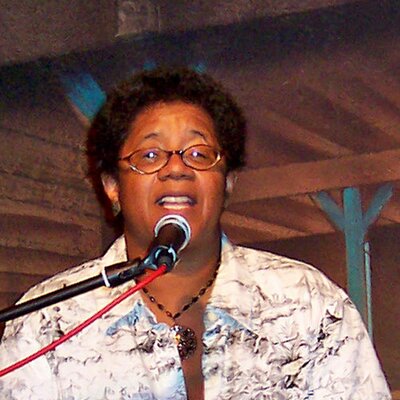 Profile Picture of Andrea Ross-Greene (@AndreaRossGreen) on Twitter