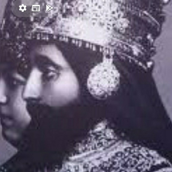 Profile Picture of Tony Savage (@april1974562) on Poshmark