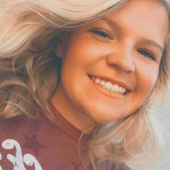 Profile Picture of Kennedy Roy (@_kroy_10) on Poshmark