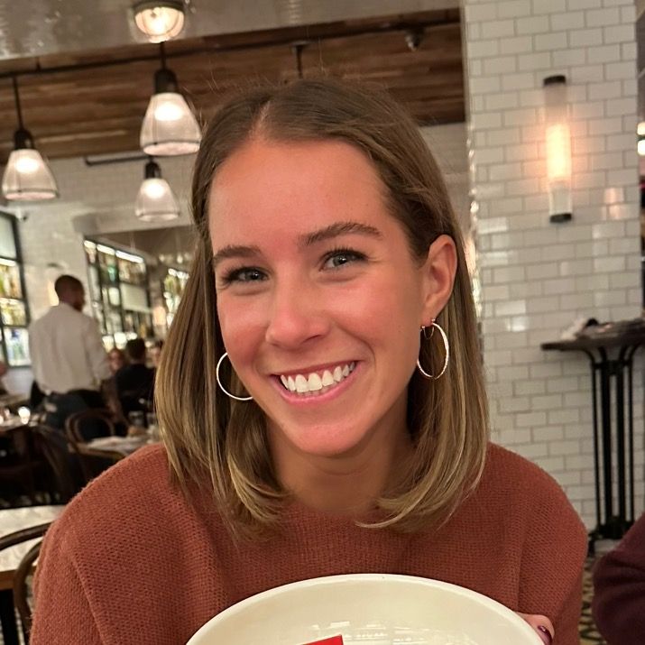 Profile Picture of danielle m (@daniellemacedo__) on Tiktok
