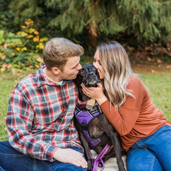 Profile Picture of Jennifer Boldra (@jenniferboldra) on Poshmark