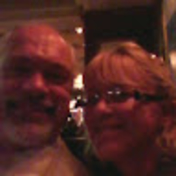 Profile Picture of Cindy Hormann (@cindy_hormann) on Poshmark