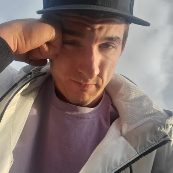 Profile Picture of Kyle Forsyth (@kyleforsyth) on Poshmark