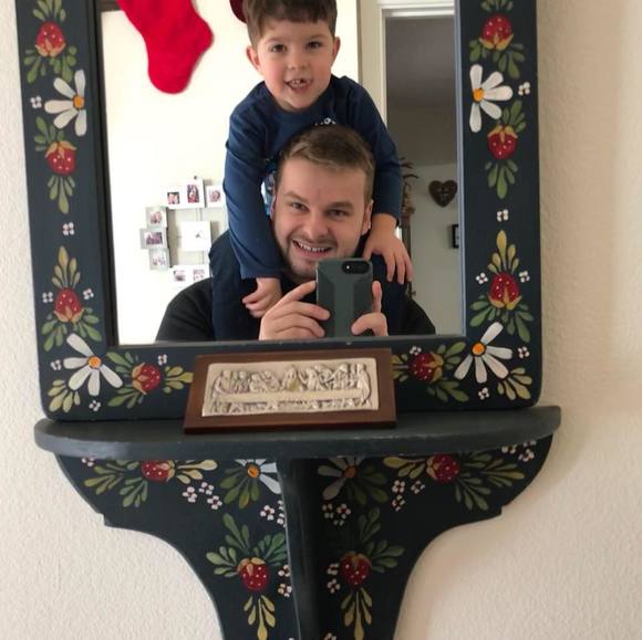 Profile Picture of Drew Barry (@wdrewb) on Poshmark