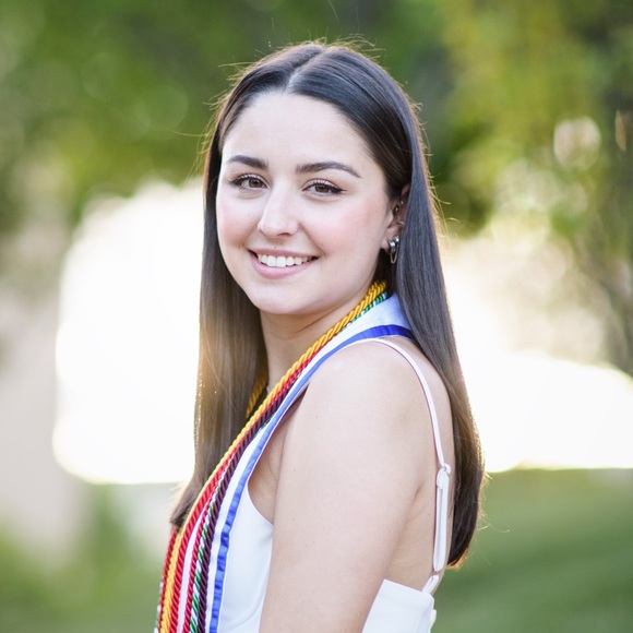 Profile Picture of Olivia Powers (@livster77) on Poshmark