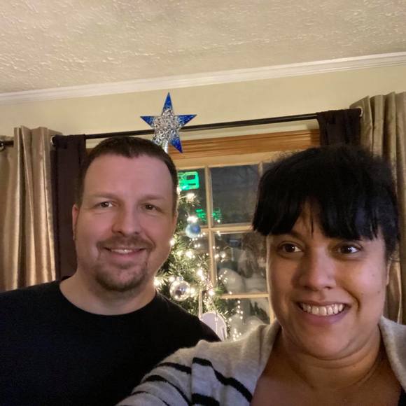 Profile Picture of Beth Keller (@peeper31) on Poshmark