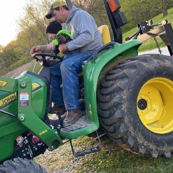 Profile Picture of Joe Oatman (@joeoatman) on Poshmark