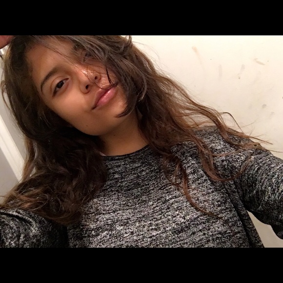 Profile Picture of Mariel Cortez (@marielc23) on Poshmark