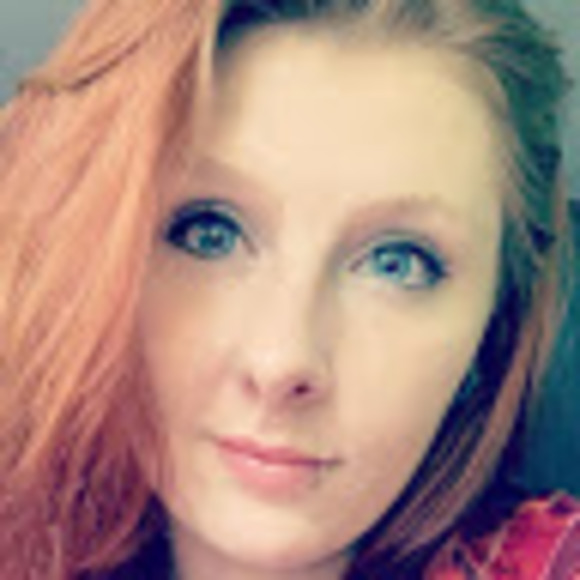 Profile Picture of Destiny Richline (@destinyrichline) on Poshmark