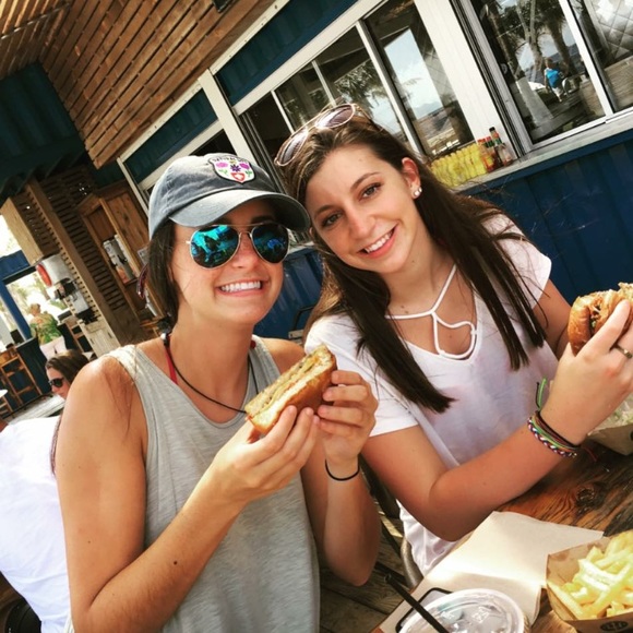 Profile Picture of Lindsay Keating (@linds1011) on Poshmark