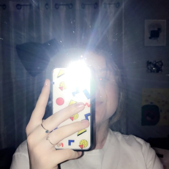 Profile Picture of Lily Roberts (@lilymer426) on Poshmark