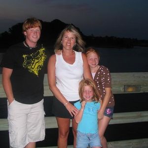 Profile Picture of Melissa Hutto (@369212351) on Myspace
