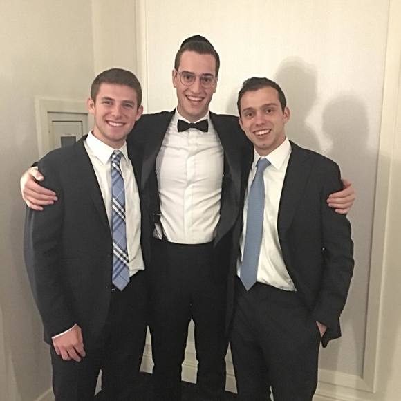 Profile Picture of Yehoshua Lerer (@ylerer14) on Poshmark