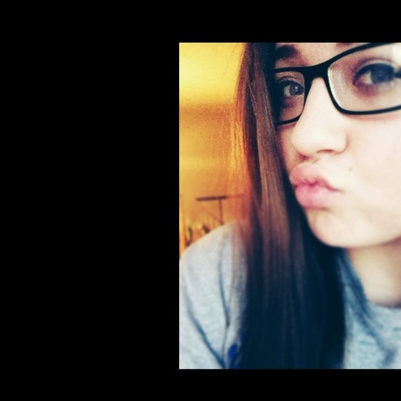 Profile Picture of Alexys Mcdaniel (@alexys721) on Poshmark