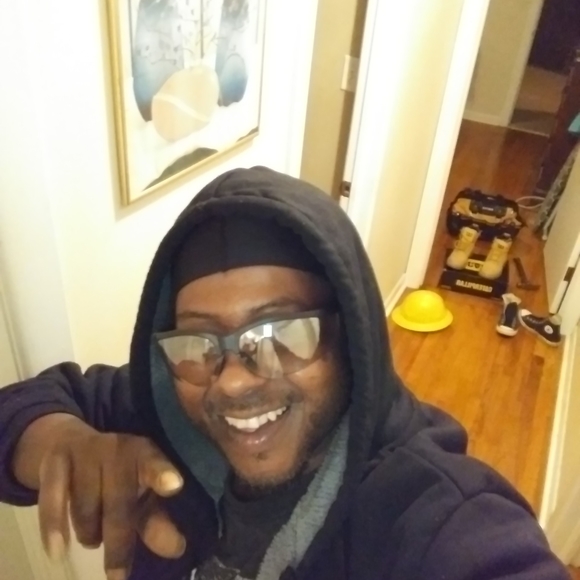 Profile Picture of Jeff Rison (@jeffrison) on Poshmark