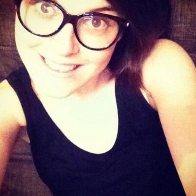 Profile Picture of Ashleigh Pearce (@ashmaypearce) on Twitter