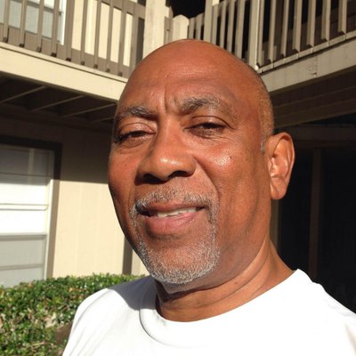 Profile Picture of Darrell J. Williams (@@DWPelicansbeat) on Twitter