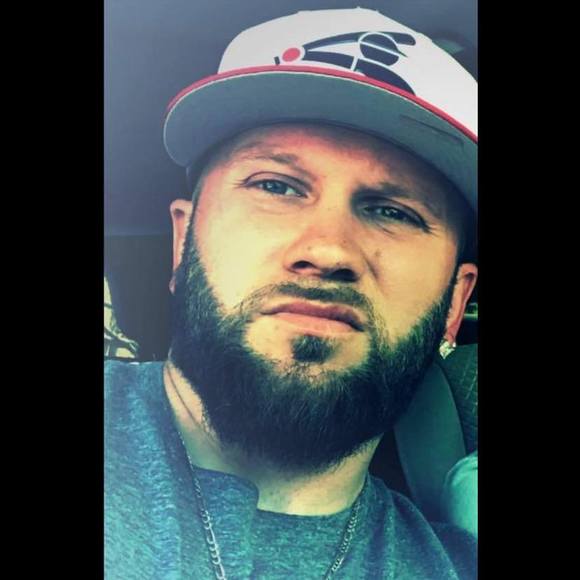 Profile Picture of Timothy Mackessy (@timothymackessy) on Poshmark