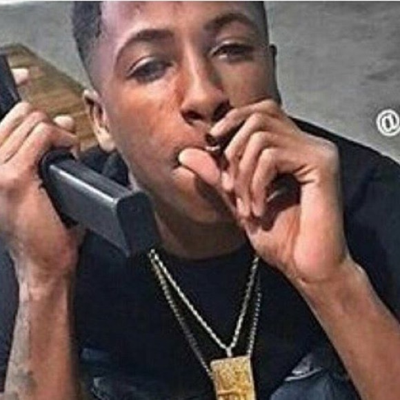 Profile Picture of Ashley Michelle (@ashleymichel13) on Poshmark