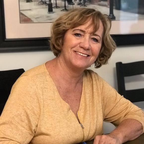 Profile Picture of Carol Chandler (@carolmchandler) on Poshmark