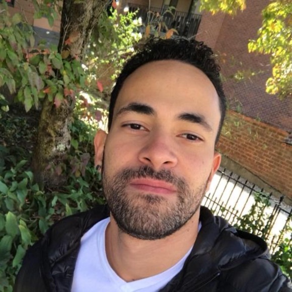 Profile Picture of André Cunha (@andreflc) on Poshmark