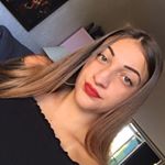 Profile Picture of Léa Groult (@lea_groult) on Instagram