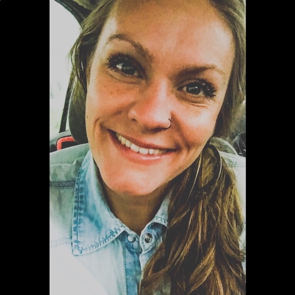 Profile Picture of Sarah Polachek (@_skp_) on Poshmark