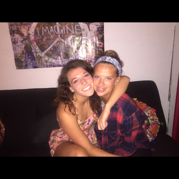 Profile Picture of Sophia Bellofatto (@sophbell24) on Poshmark